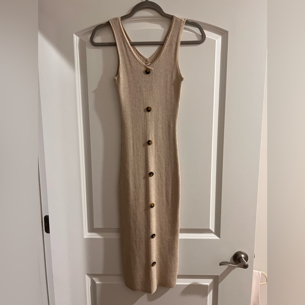 NWT Hippie Rose Rayon Rib Knit V Neck sleeveless Sweater Beige Tan Button up
